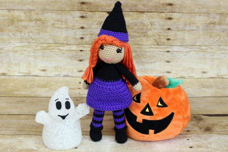 Hazel the Happy Witch Amigurumi