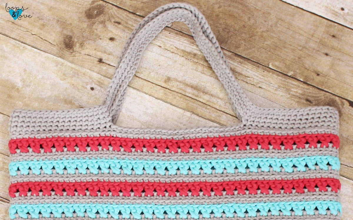 Beach Please Summer Tote - Free Crochet Pattern Loops & Love Crochet