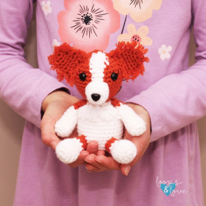 crochet papillon amigurumi orange and white dog